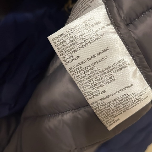 MICHAEL Michael Kors Puffer Lightweight Packable Jacket 🧥 - Picture 8 of 8